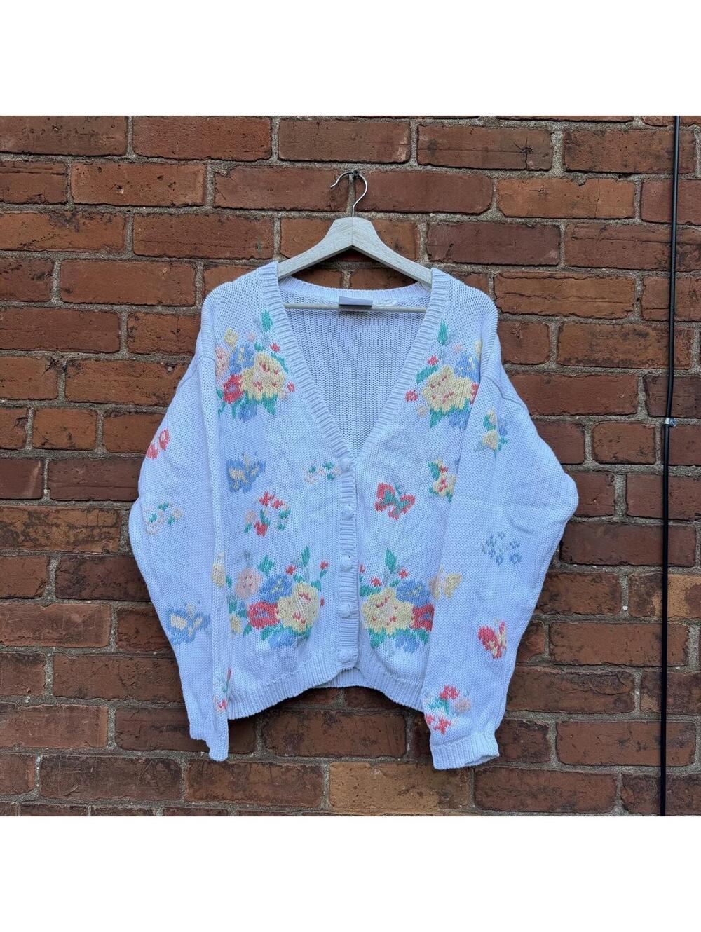vintage Paris sport club flower button up cardigan 90s/00s L
